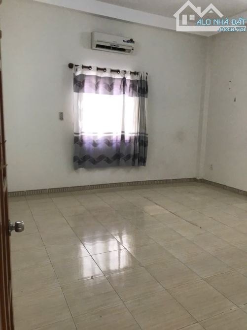🔥 Nhà 2 tầng đường Ngọc Hồi . // biển Nguyễn Tất Thành  - Diện 75m2 ngang 5m - 5