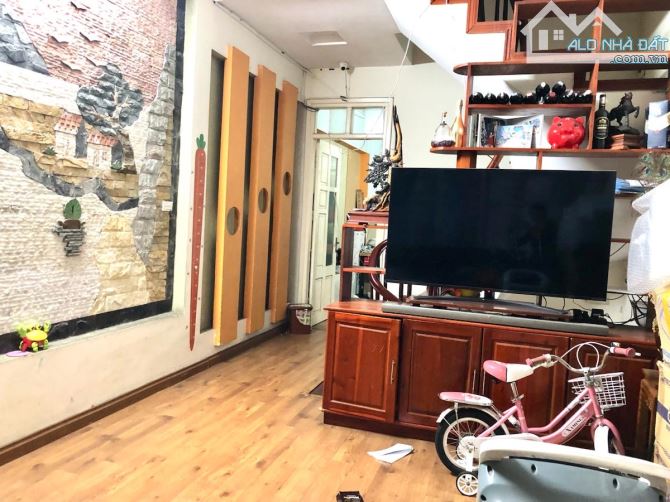 Chính chủ anh em nhờ bán riêng nhà Thái Hà 31/41/46m 5 tầng ngõ thoáng 7.99 tỉ - 5