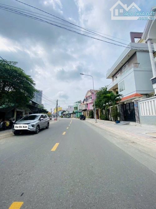 LÁI THIÊU NHÀ 3 TẦNG DT 100 M2 GIÁ 6,2 TỶ TL - 5