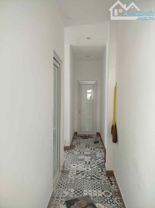 Chính chủ cần bán nhanh căn nhà 2 tầng đường lê đình lý - 5