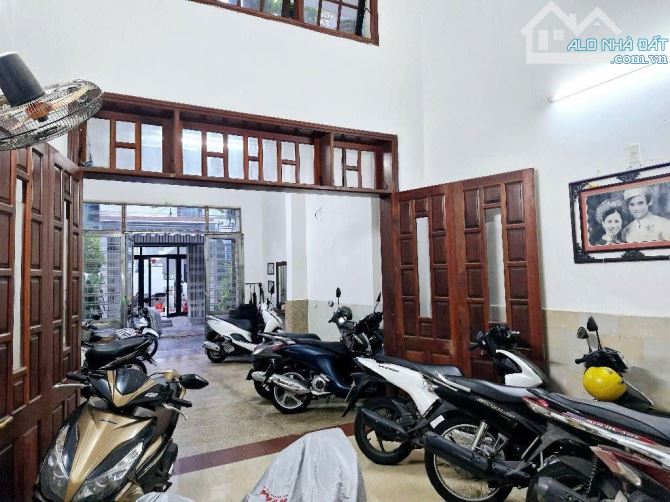 Nguyễn Văn Linh, Sân Bay, Đại Học Duy Tân - 5