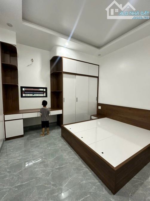 Bán căn nhà 3 tầng ngõ phố Bình Lộc, ph Lê Thanh Nghị, Tây HP, 52.6m2, 3 ngủ, 3vs, mt 4m - 5