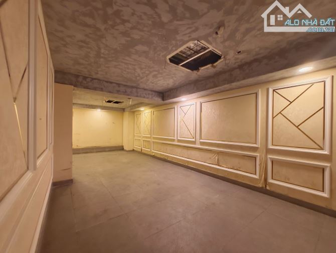 HOT- MẶT TIỀN LÊ HỒNG PHONG- 10M X 20M- 6 TẦNG, THANG MÁY- PHƯỜNG 04, QUẬN 5 - 5