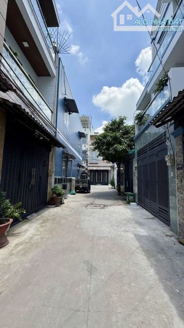 Bán nhà 3 tầng 56m2 - Liên Khu 4-5 - gần QL1A, Tân Kỳ Tân Quý - hơn 4 tỷ - 5