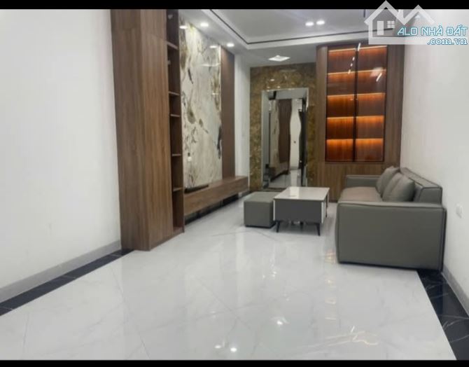 Cần bán nhà mặt ngõ Xuân Thủy 6tầng thang máy full nội thất. - 6