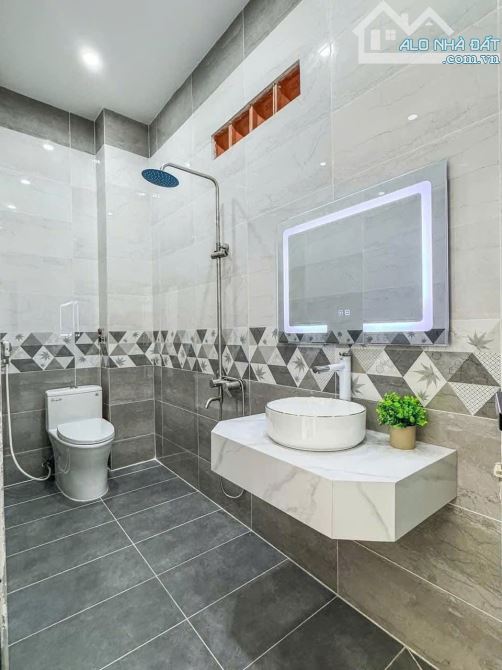 NHÀ 1 TRỆT 1 LẦU CẦU TRÀM CẦN ĐƯỚC LONG AN – DIỆN TÍCH 100M2 – GIÁ CHỈ 2 TỶ – SHR - 6