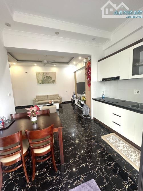CHUNG CƯ TRUNG HOÀ NHÂN CHÍNH – 53M² – FULL NỘI THẤT – 4.6 TỶ - 6
