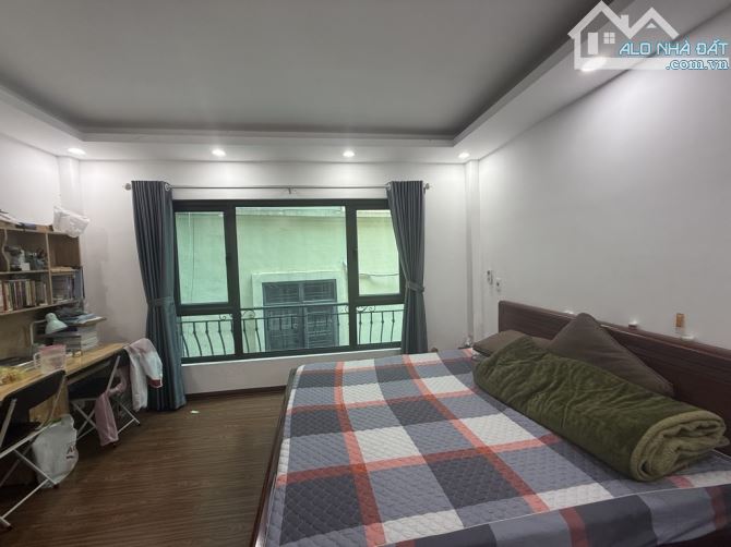ĐẠI TỪ- 48m2- NGÕ NÔNG - Ô TÔ ĐỖ CỔNG- NHÀ ĐẸP - 2 THOÁNG - 6