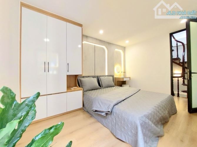 NHÀ PHỐ LÒ ĐÚC – NGUYỄN CAO - LÔ GÓC – NGÕ THÔNG - KINH DOANH – NHỈNH 6 TỶ! - 6