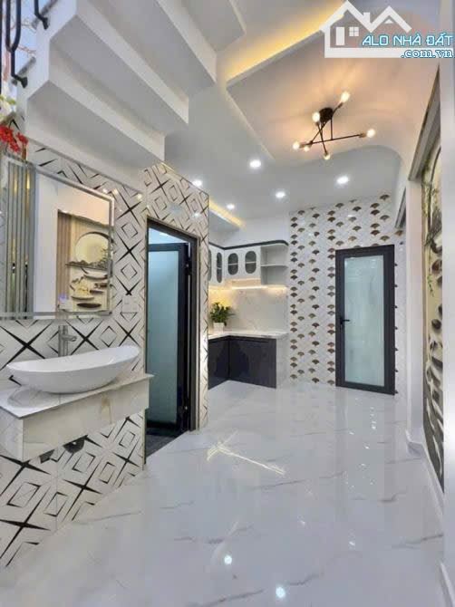 🧧 Sổ Hồng Trao Tay !! sở hữu ngay căn nhà đường Lê Minh Xuân - Tân Bình / Giá 3 Tỷ 360 - 6