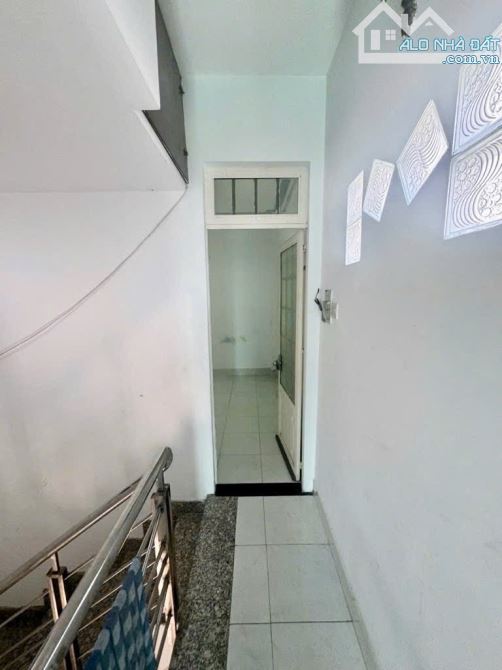BÁN NHÀ 3 TẦNG GIÁ RẺ – LIÊN KHU 7-3-KÊNH NƯỚC ĐEN- 32m2 giá 3.6 TỶ - 6
