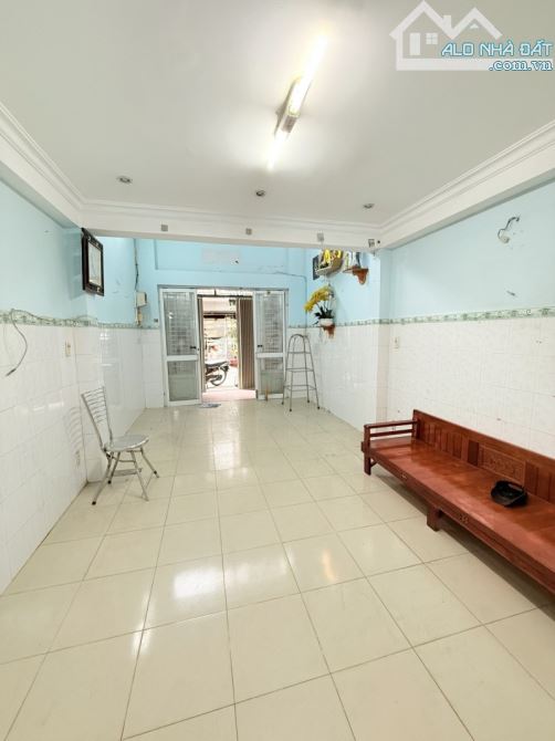 BÁN NHÀ NGAY CHỢ PHẠM VĂN HAI, TÂN BÌNH, HẺM Ô TÔ TRÁNH, 56M2, 4 TẦNG(4PN), GIÁ CHỈ 9.7 TỶ - 6