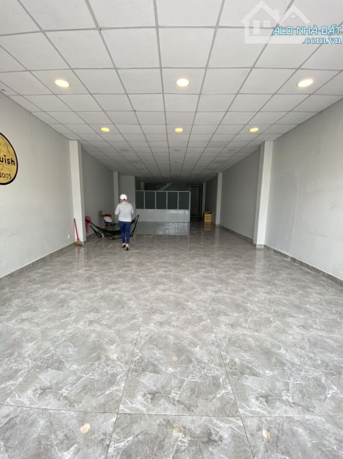 Bán nhà 1T1L 6x28m hoàn công, mặt tiền Trần Quốc Toản p.Dĩ An, đang thuê 28tr/th - 6