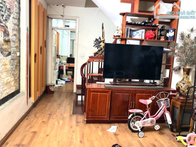 Chính chủ anh em nhờ bán riêng nhà Thái Hà 31/41/46m 5 tầng ngõ thoáng 7.99 tỉ - 6