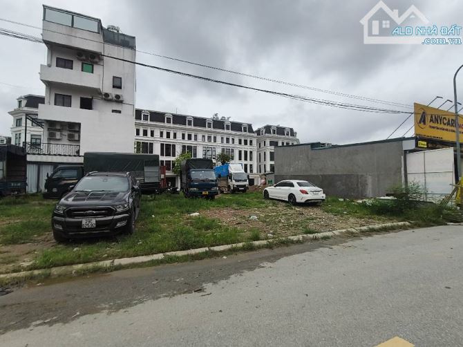 ĐẤT HIẾM LOUIS HOÀNG MAI 107 M - MẶT TIỀN LỚN - VỊ TRÍ CỰC KỲ ĐẮC ĐỊA - XE TẢI TRÁNH NHAU - 6