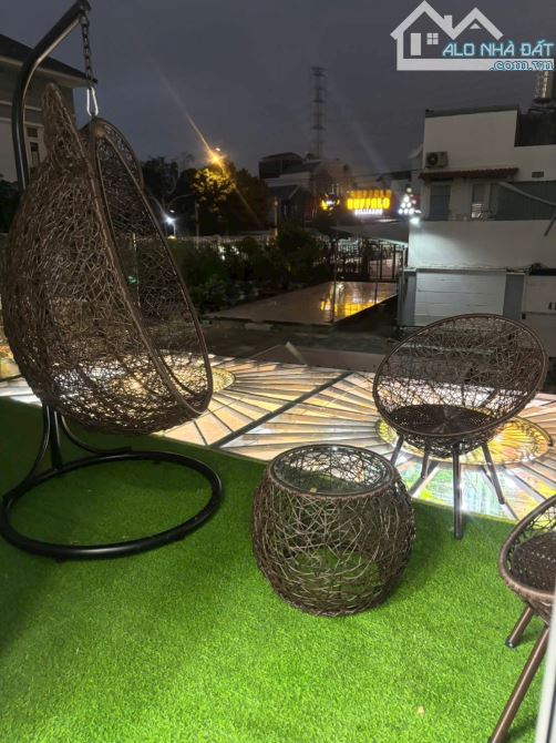 BÁN TRẦN THỊ NĂM Q12 - 5 TẦNG 56M2 ( 4M X 14M) - HẺM XE HƠI THÔNG - 6.65 TỶ. - 6