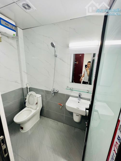 Cho Thuê CCMN Ngõ 111 Quan Hoa Cầu Giấy 25m2 Studio Ban Công Cửa Sổ Thang Máy Ban Công 23P - 6