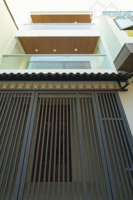 NHÀ ĐẸP 3 TẦNG BTCT, CÁCH QUẠN 1 CHỈ 500M, 45M2, 4PN, NGANG 5M, SHR - 7