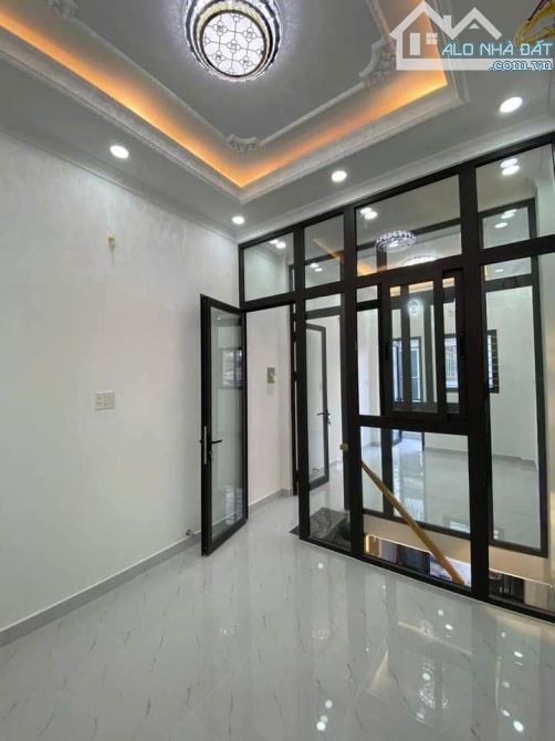 Thanh lý căn nhà Ngô Thị Thu Minh, Tân Bình/ DT 48,6m2/ Giá 3 Tỷ 650Tr/ Sổ Riêng Chính Chủ - 7