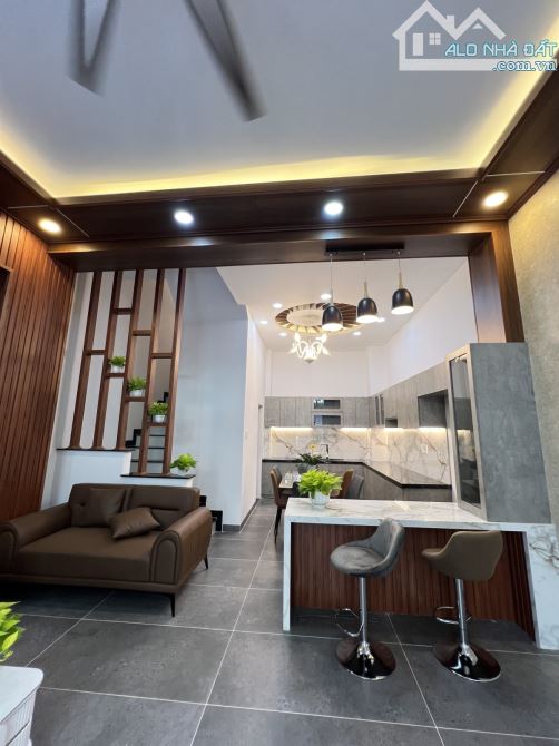 Nhà Đẹp Tân Hương, Tân Phú, 56m2 (5.1 x 11), 4 Tầng, 4 PN, Chỉ 8 Tỏi 3 - 7