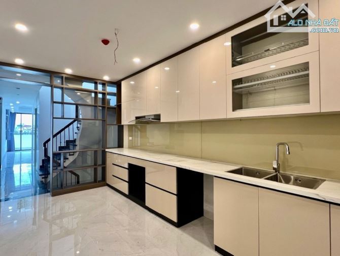 🏬 7 TẦNG THANG MÁY - NHÀ MỚI SỔ VUÔNG - MẶT TIỀN KHỦNG - CẦU GIẤY - 9.3 TỶ - 7