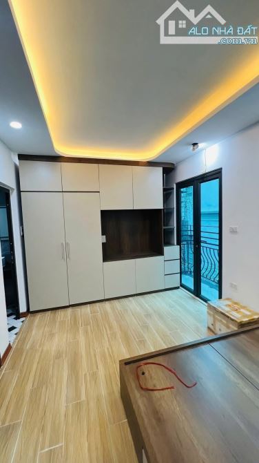 THANG MÁY - TRUNG TÂM THANH XUÂN -NHÀ MỚI ĐẦY ĐỦ NỘI THẤT - 7
