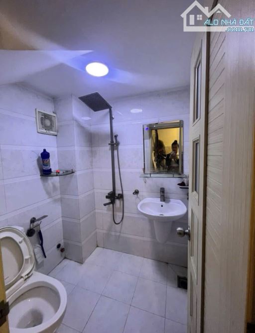 BÁN NHÀ THUẬN TIỆN KINH DOANH NGAY NGUYỄN TRÃI,PHƯỜNG 2, QUẬN 5. GIÁ 4TỶ790/63M3(4,2x15M) - 7
