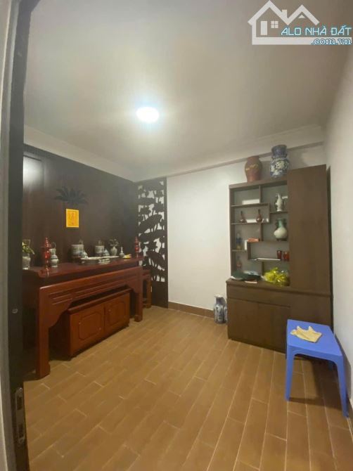 Cần bán căn nhà xây 4 tầng , 3 mặt thoáng khu. TĐC Tam Kỳ DT 75m , Mt 5,5m giá bán 7,2 tỷ - 7