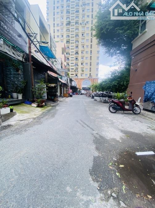 Phan Huy Ích,Nhà 5 Tầng , Full Phòng Cho Thuê , DT 50M2 , Giá Chỉ 7.5 Tỷ TL - 7
