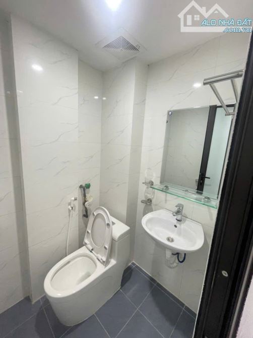 Bán nhà Phú Minh, Gần Văn Trì, Minh Khai, UBND Quận Bắc Từ Liêm. 7 tầng, 60m2. Giá: 12,5Tỷ - 7