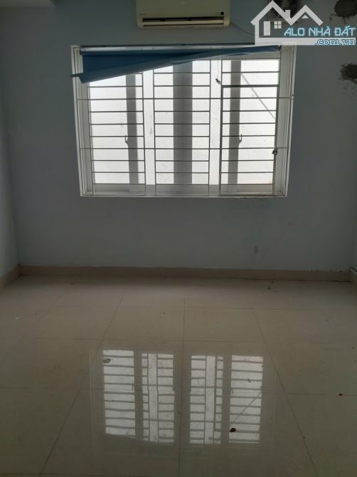 HẠ GIÁ SÂU – CẦN BÁN GẤP NHÀ MẶT TIỀN TAM ĐẢO,, Q10 DT 65m2 5 lầu giá chỉ 19.5 tỷ TL MẠNH - 8