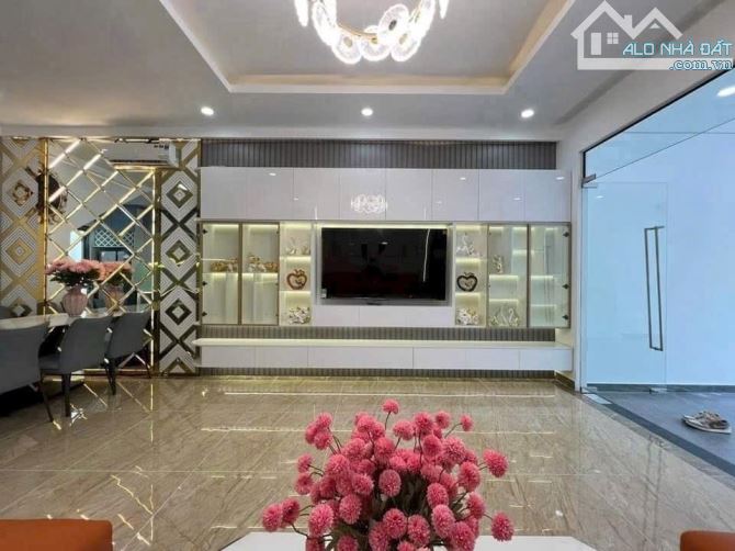 Nhà lộ xe hơi Tạ Ngọc thảo Q7 80m2 17 tỷ 9 4 tầng 4PN 5WC phòng thờ sân thượng - 8