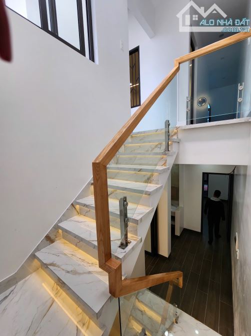 Cần bán căn  Nhà ở sau Cây Xăng Việt Hùng. Chân cầu An Dương. diện tích : 51m2 x 3 tầng độ - 8