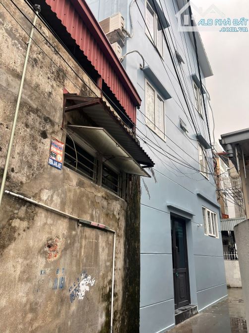 Spc ✅ Chào b.án căn nhà mặt ngõ Trung Hành  👉Diện tích: 41.2m nhà 3.5 tầng Cấu trúc: Phòn - 8