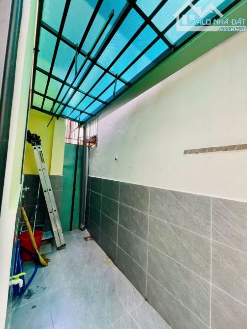 Bán nhà Phạm Văn Chiêu, 64m2(4m x 16m),3 Phòng Ngủ, Hẻm 5m trước nhà, 5 Tỷ 2 nhỉnh - 8