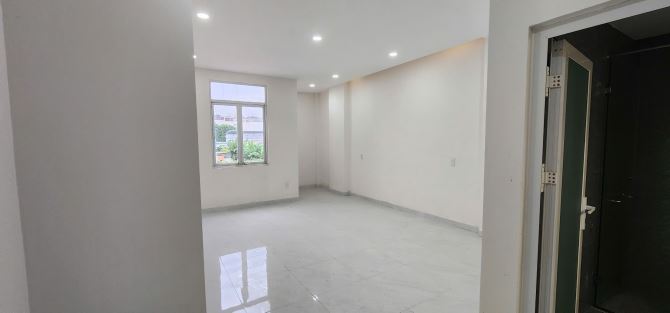 Cho thuê Nhà Nguyên Căn 5x25 Đúc 2Lầu Mặt Tiền Kinh Doanh - 8