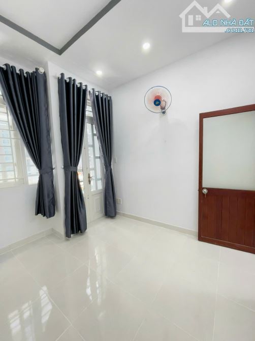 Căn nhà 2 lầu mới vào ở ngay gần nguyễn ảnh thủ Quận 12 - 8