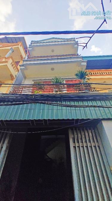 MẶT NGÕ THÔNG - Ô TÔ QUA NHÀ - DIỆN TÍCH 78M2 - 3  TẦNG - 8