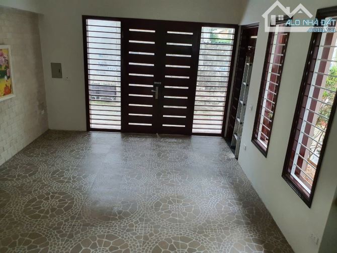 Hàng hiếm Xuân Đỉnh-Ngoại Giao Đoàn, ô tô đỗ cửa, giá tốt. 70m2 mặt tiền 5m nhỉnh 14tỉ - 8