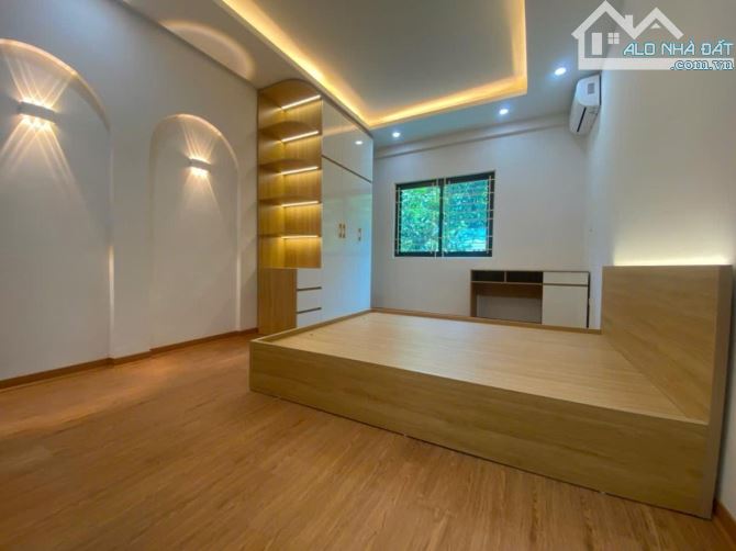 CĂN GÓC 2 MẶT THOÁNG – FULL NỘI THẤT – TÒA HIẾM NGƯỜI BÁN - DT 108M -GIÁ 6.98 TỶ - CHUNG C - 8