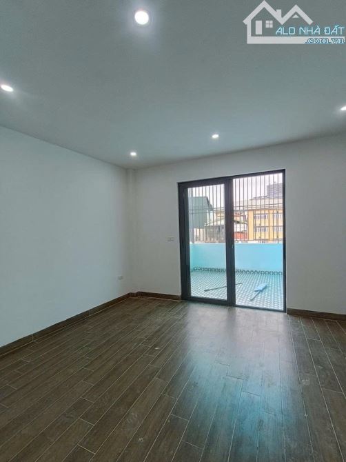 Bán nhà trung tâm quận Đống Đa, Ngõ rộng, Full Nội Thất, DT 41m2*6 Tầng* Giá 10,65 Tỷ - 8