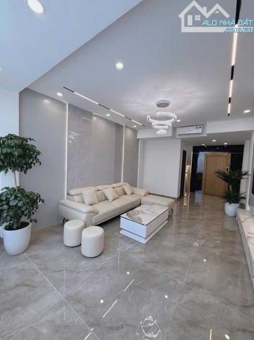 NHÀ NGỌC THỤY 7 TẦNG THANG MÁY - 44M2 - NGÕ Ô TÔ TRÁNH NHAU - NHỈNH 14 TỶ - 8
