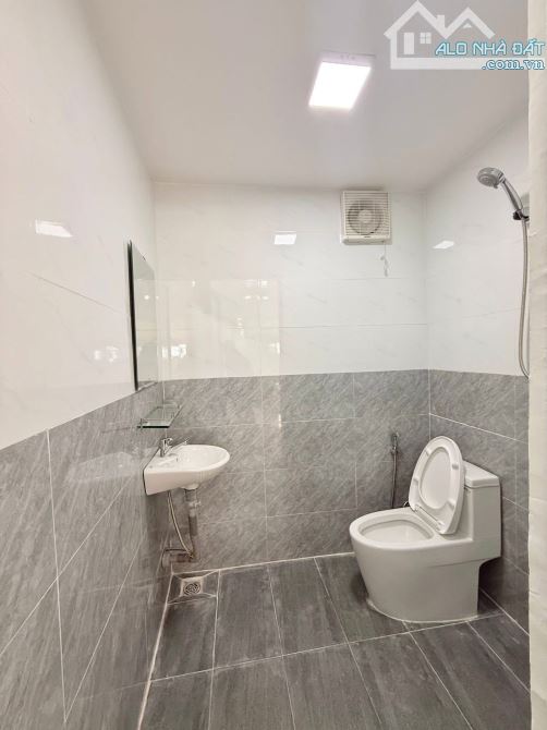 🔥 Nhà gác đúc Kiệt Ôtô K91/..  Nguyễn Tri Phương thông K385 Nguyễn Văn Linh - - 8