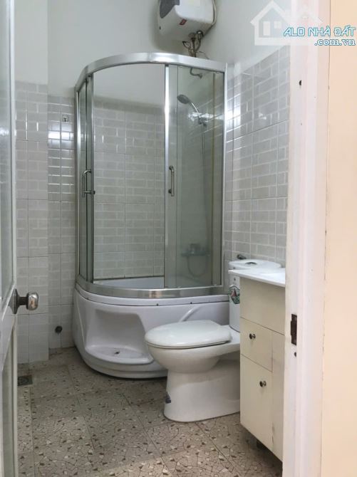 🔥 Nhà 2 tầng đường Ngọc Hồi . // biển Nguyễn Tất Thành  - Diện 75m2 ngang 5m - 8