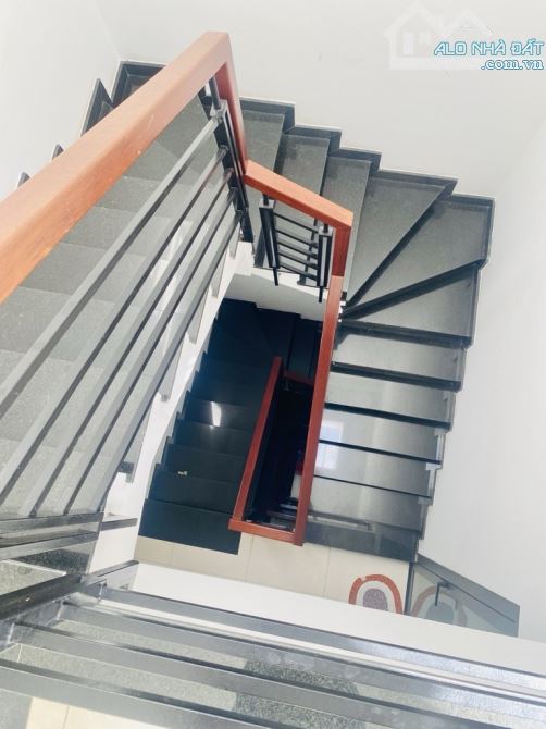 Phan Huy Ích,Nhà 5 Tầng , Full Phòng Cho Thuê , DT 50M2 , Giá Chỉ 7.5 Tỷ TL - 8