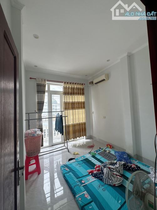 BÁN NHÀ TRỤC CHÍNH ĐẦU KHU DÂN CƯ - HẺM TỔ 1 ĐƯỜNG NGUYỄN VĂN LINH - 9