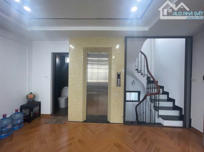 BÁN NHÀ MỚI NGỌC LÂM – DÂN XÂY – GARA Ô TÔ – FULL NỘI THẤT - Ở NGAY – 42M2 CHỈ 11,8 TỶ - 9
