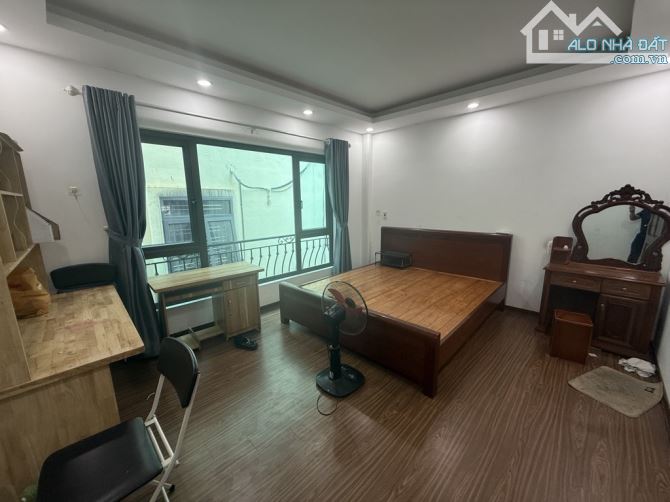 ĐẠI TỪ- 48m2- NGÕ NÔNG - Ô TÔ ĐỖ CỔNG- NHÀ ĐẸP - 2 THOÁNG - 9