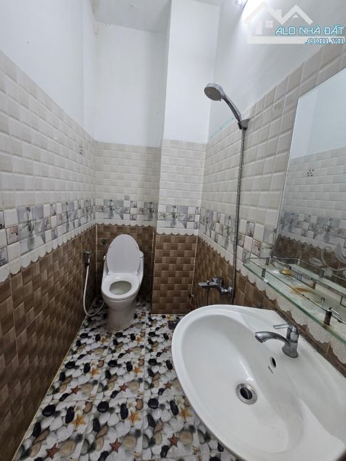 SIÊU HOT – NHÀ ĐẸP 3 TẦNG – HXT 6M – LIÊN KHU 4-5 , QUẬN BÌNH TÂN DT 54m² – CHỈ 4.95 TỶ - 9
