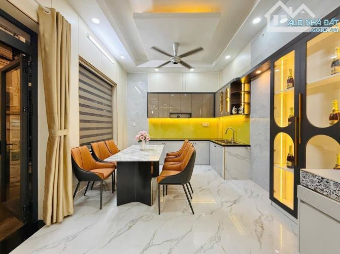 Siêu Phẩm Lô Góc- Bùi Quang Là ( GV) 4×16(4 Lầu)- 8,18 Tỷ TL. - 9
